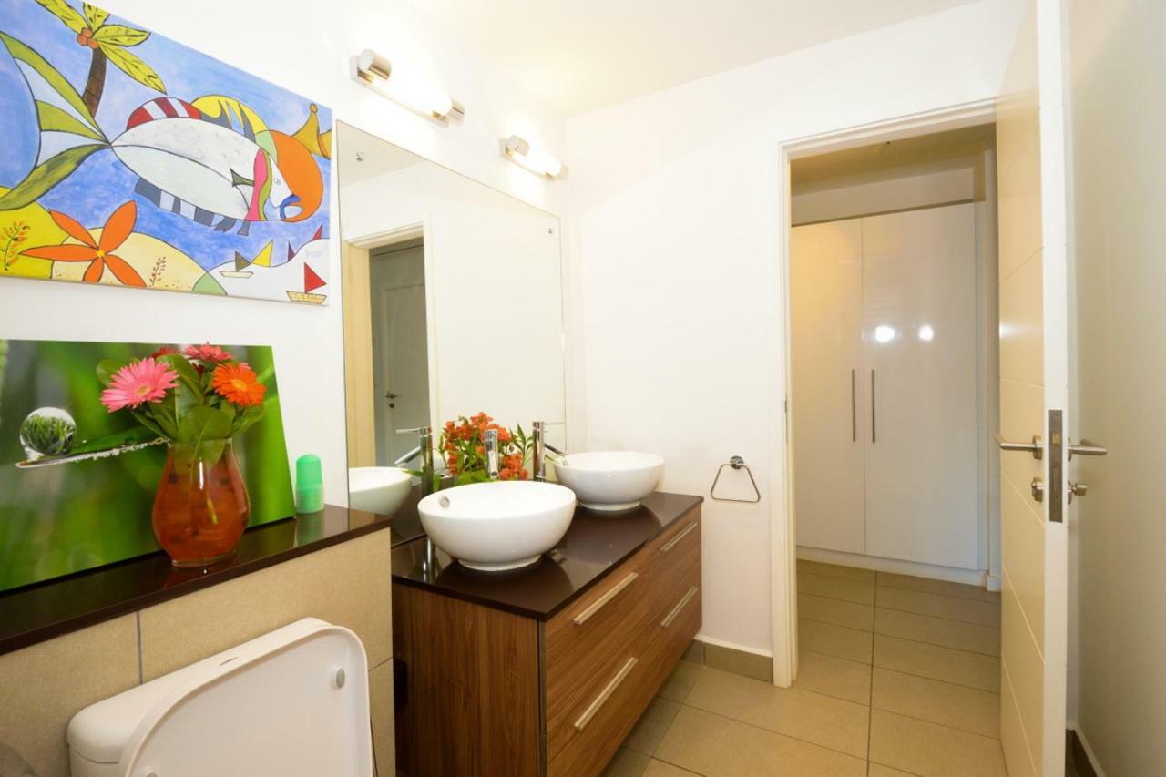 Azuri Resort -Sea View & Golf Luxury Apartment Roches Noires Экстерьер фото